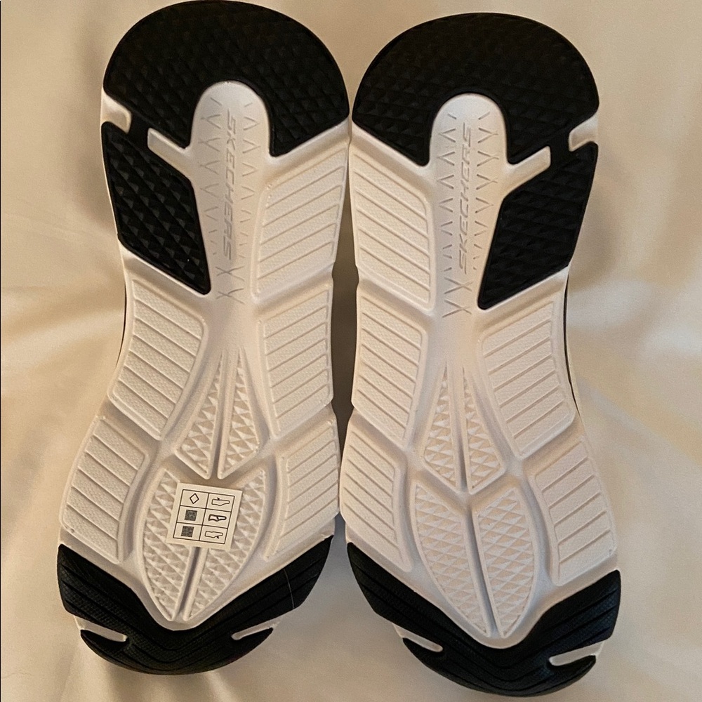 Skechers Max Cushioning Elite Smooth Transition Slip-Ons - Picture 7 of 7